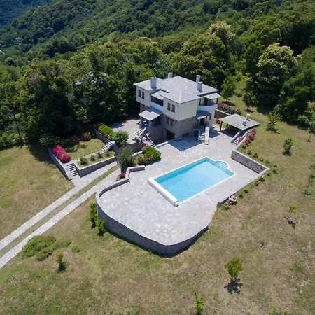 別荘 Luxury With Pool In *