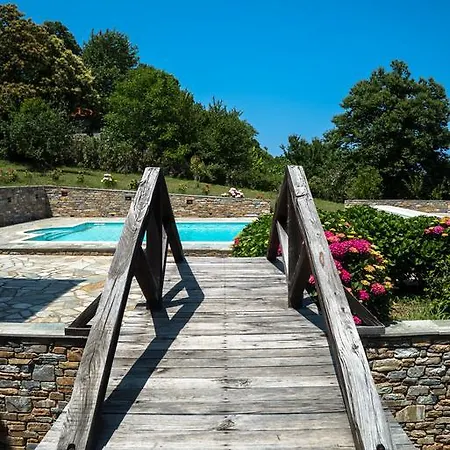 Luxury With Pool In Tsagarada