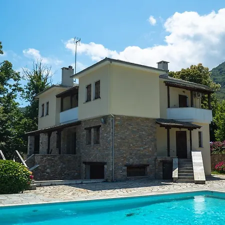 Case de vacanță Luxury With Pool In *